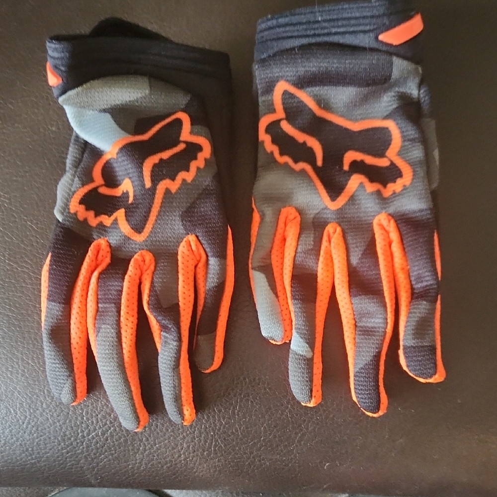 Fox Black and Orange Riding Gloves